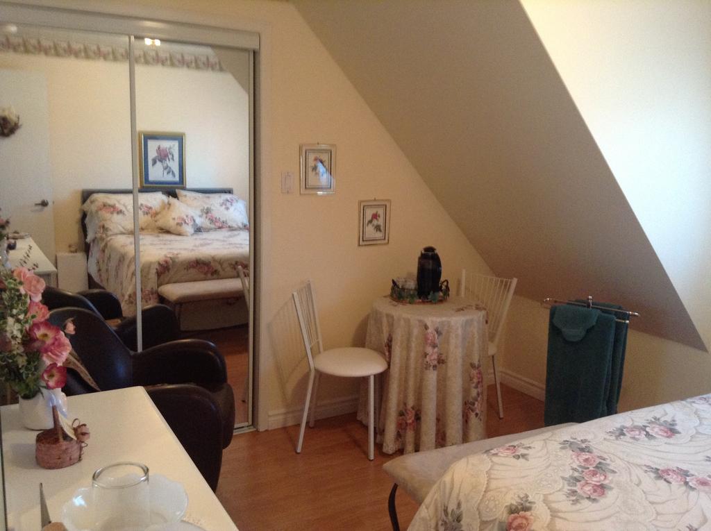 Douces Evasions Bed & Breakfast Saint-Anselme Стая снимка