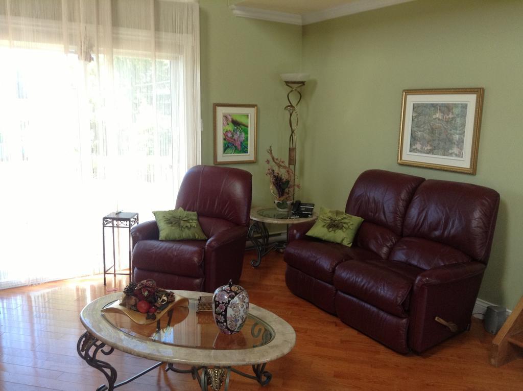 Douces Evasions Bed & Breakfast Saint-Anselme Екстериор снимка