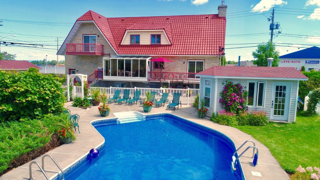 Douces Evasions Bed & Breakfast Saint-Anselme Екстериор снимка