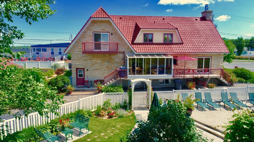 Douces Evasions Bed & Breakfast Saint-Anselme Екстериор снимка